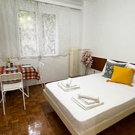 Cute And Quiet Apartment In The Center Of アテネ エクステリア 写真