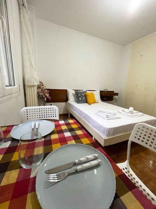 Cute And Quiet Apartment In The Center Of アテネ エクステリア 写真